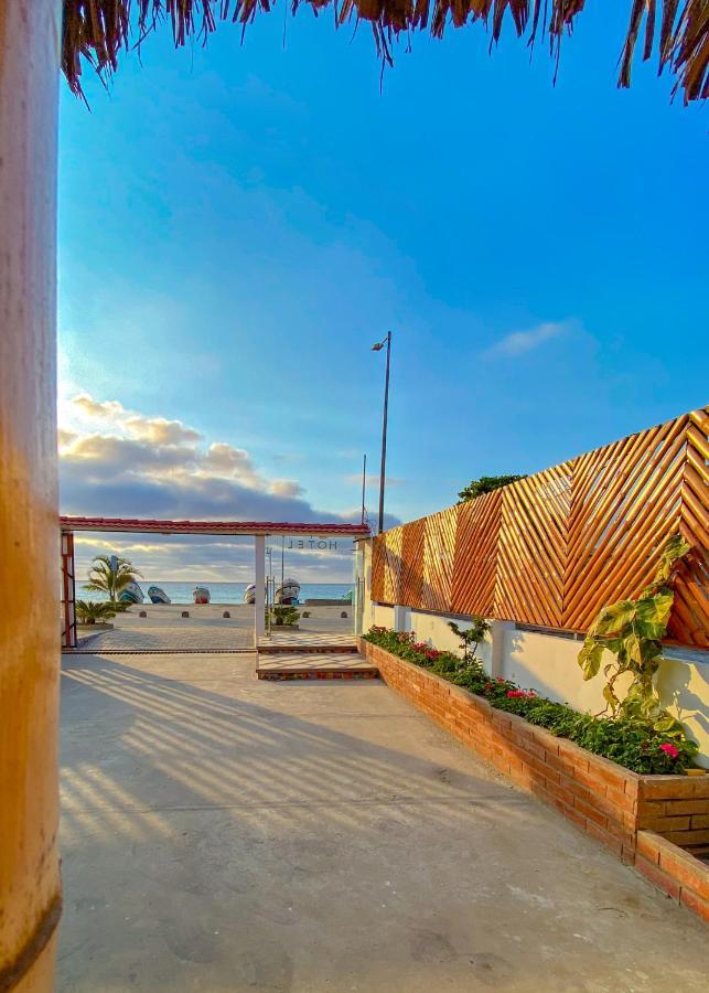 Whale House Hotel Пуэрто-Лопес Экстерьер фото