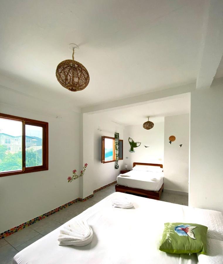 Whale House Hotel Пуэрто-Лопес Экстерьер фото